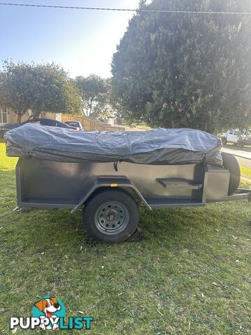 Camping trailer