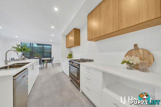 25 Dream Avenue CRANBOURNE EAST VIC 3977
