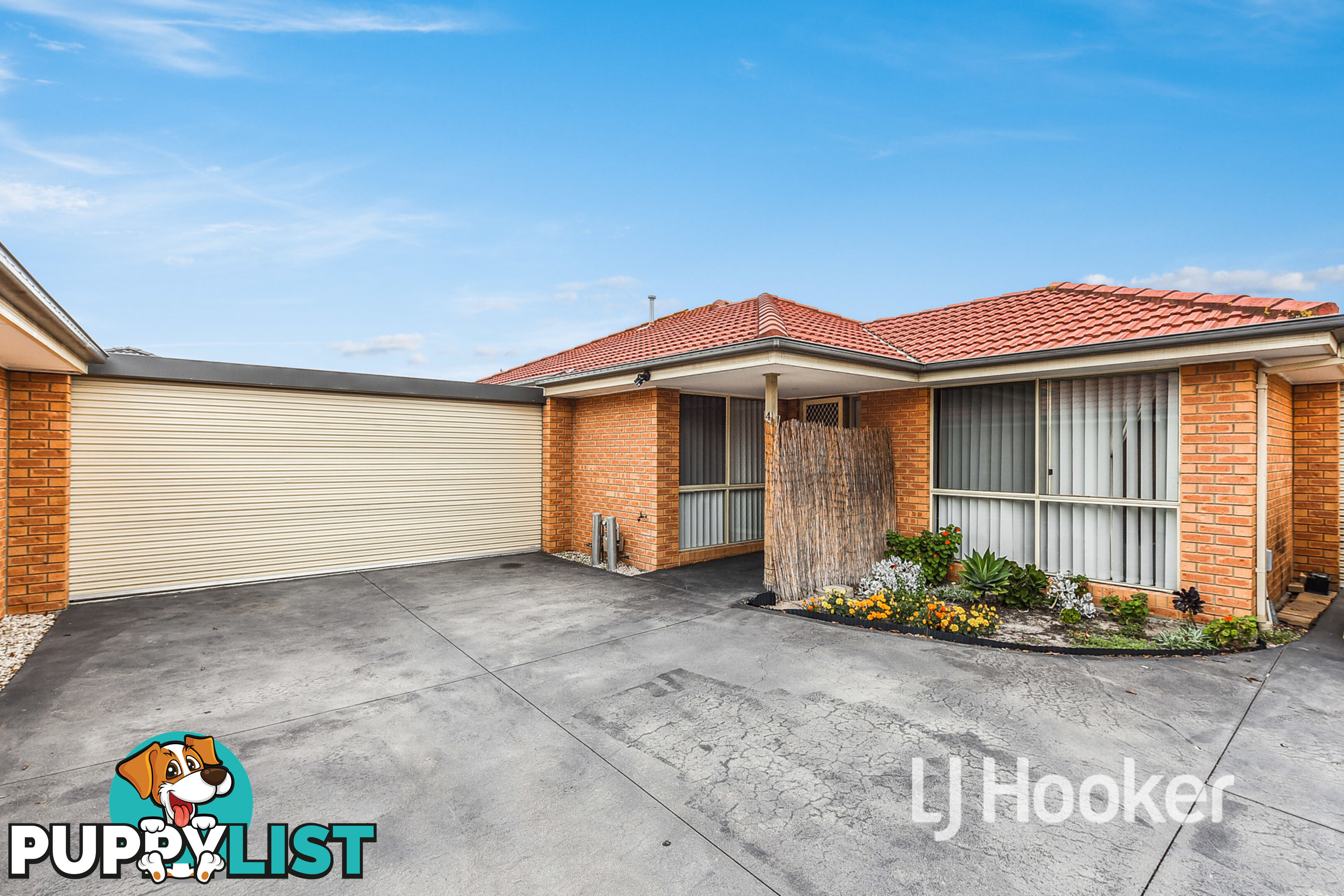 4/17 Linmac Drive HAMPTON PARK VIC 3976