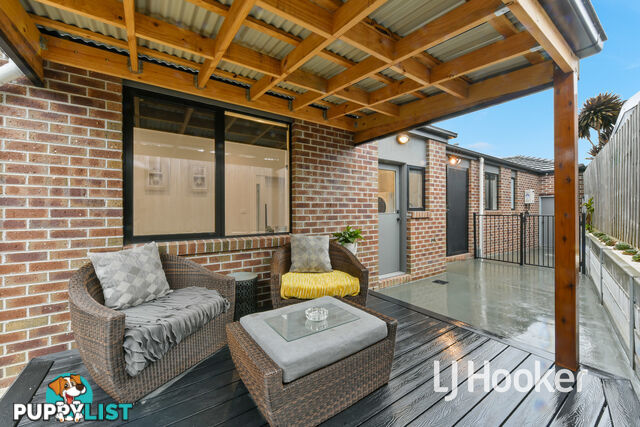 2/117 Oaktree Drive HAMPTON PARK VIC 3976