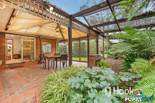 84 Charles Green Avenue ENDEAVOUR HILLS VIC 3802