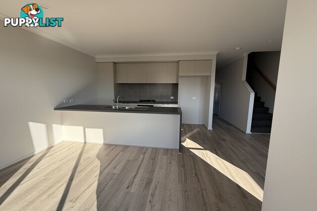 8 Rhumerie Close CLYDE NORTH VIC 3978