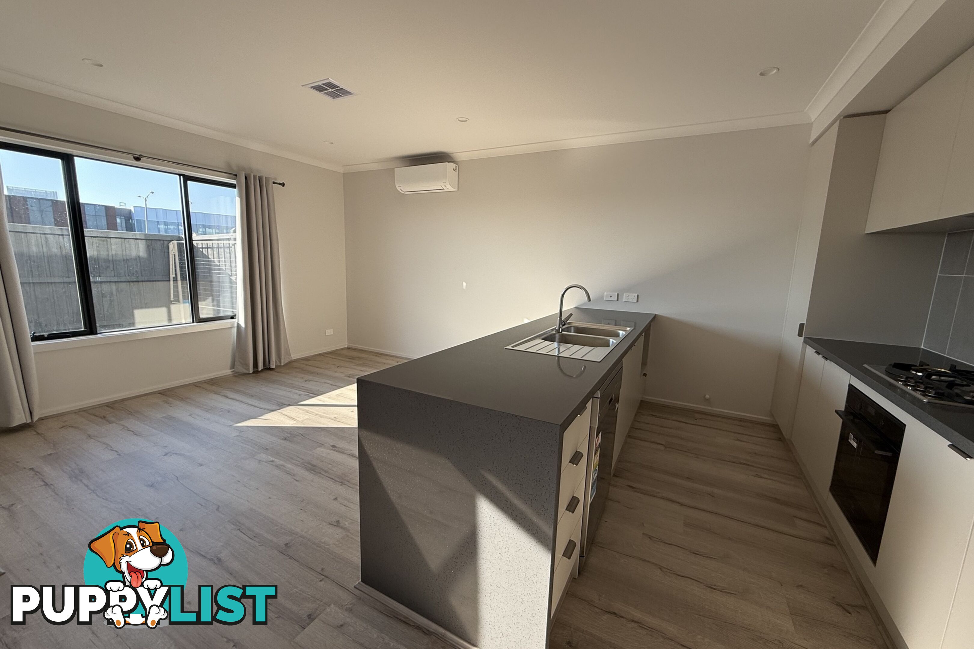 8 Rhumerie Close CLYDE NORTH VIC 3978