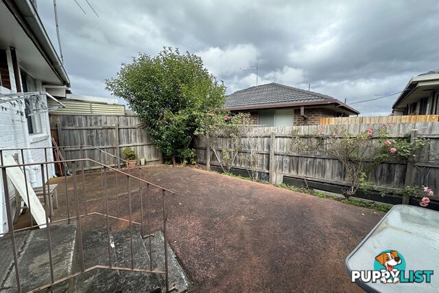 2/13 Rhoden Court DANDENONG NORTH VIC 3175