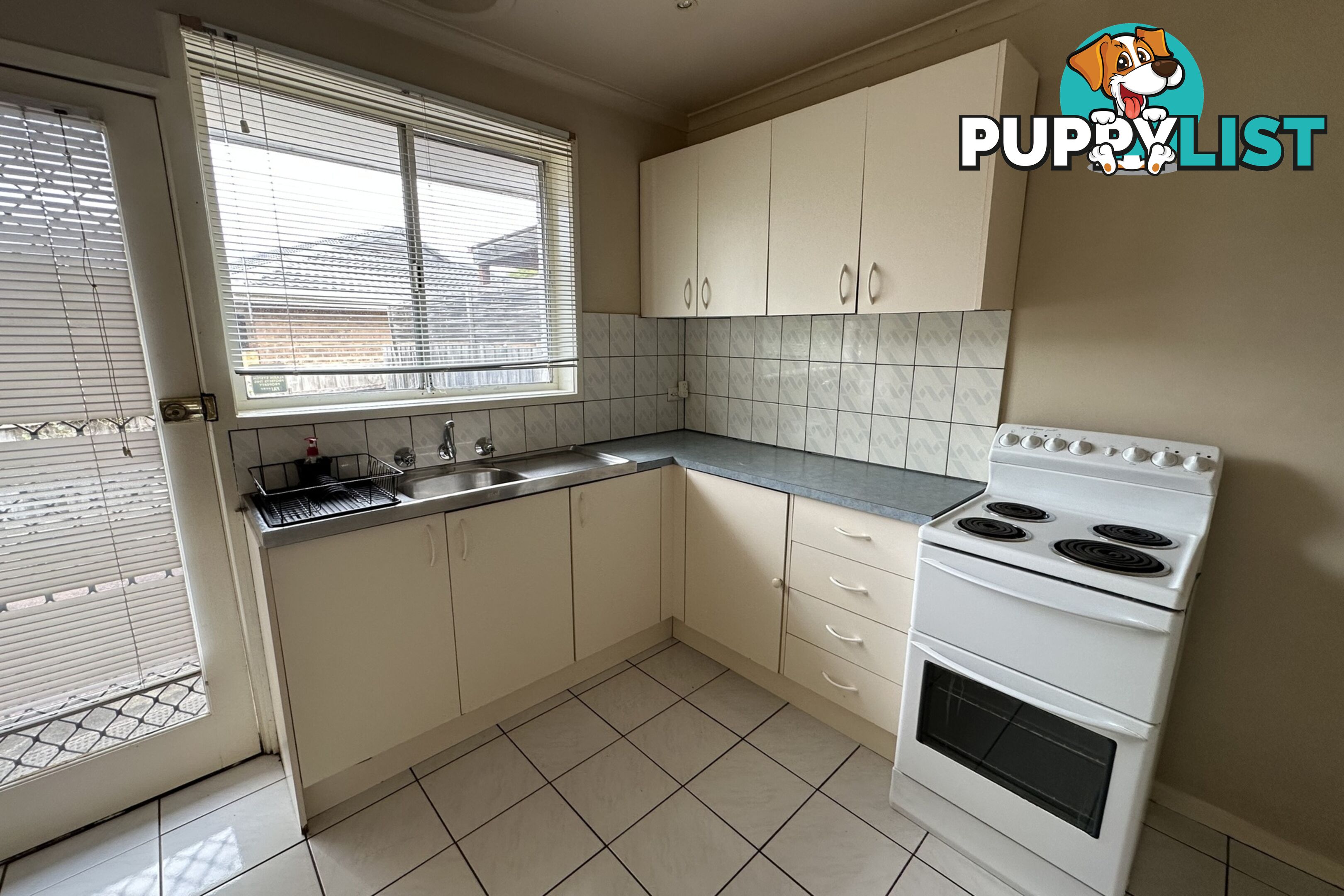 2/13 Rhoden Court DANDENONG NORTH VIC 3175