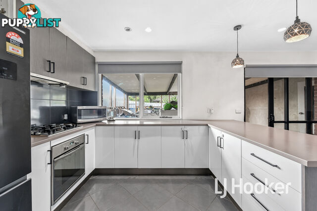 84 Robjant Street HAMPTON PARK VIC 3976