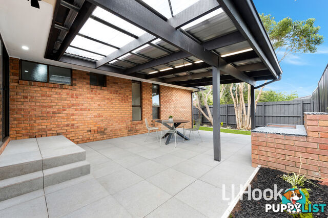 23 Escott Grove BERWICK VIC 3806