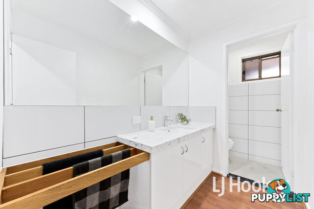 23 Escott Grove BERWICK VIC 3806