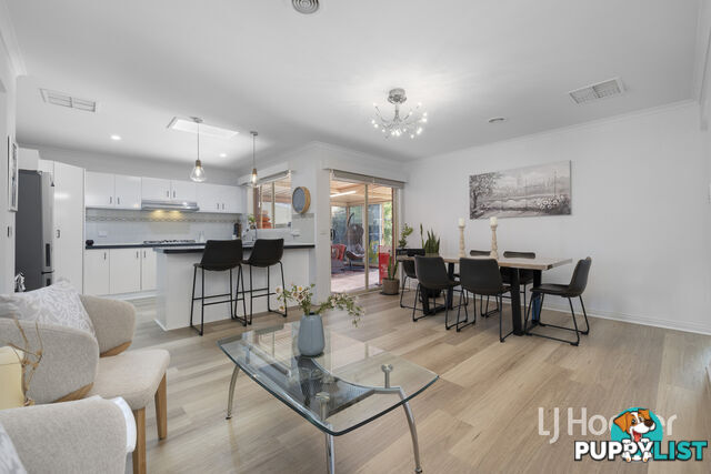 74 Strabane Way HAMPTON PARK VIC 3976