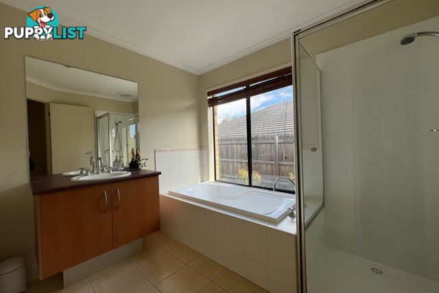 30 Olive Road LYNBROOK VIC 3975