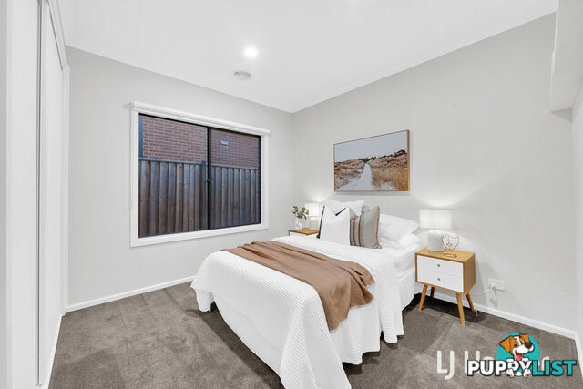 17 Liwen Street CLYDE NORTH VIC 3978