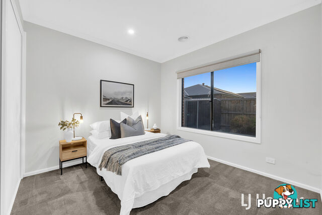 17 Liwen Street CLYDE NORTH VIC 3978