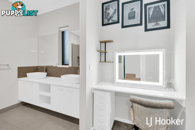 17 Liwen Street CLYDE NORTH VIC 3978