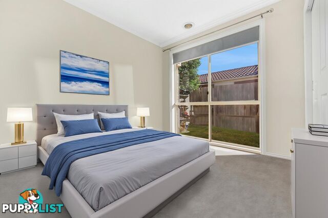 4/17 Linmac Drive HAMPTON PARK VIC 3976