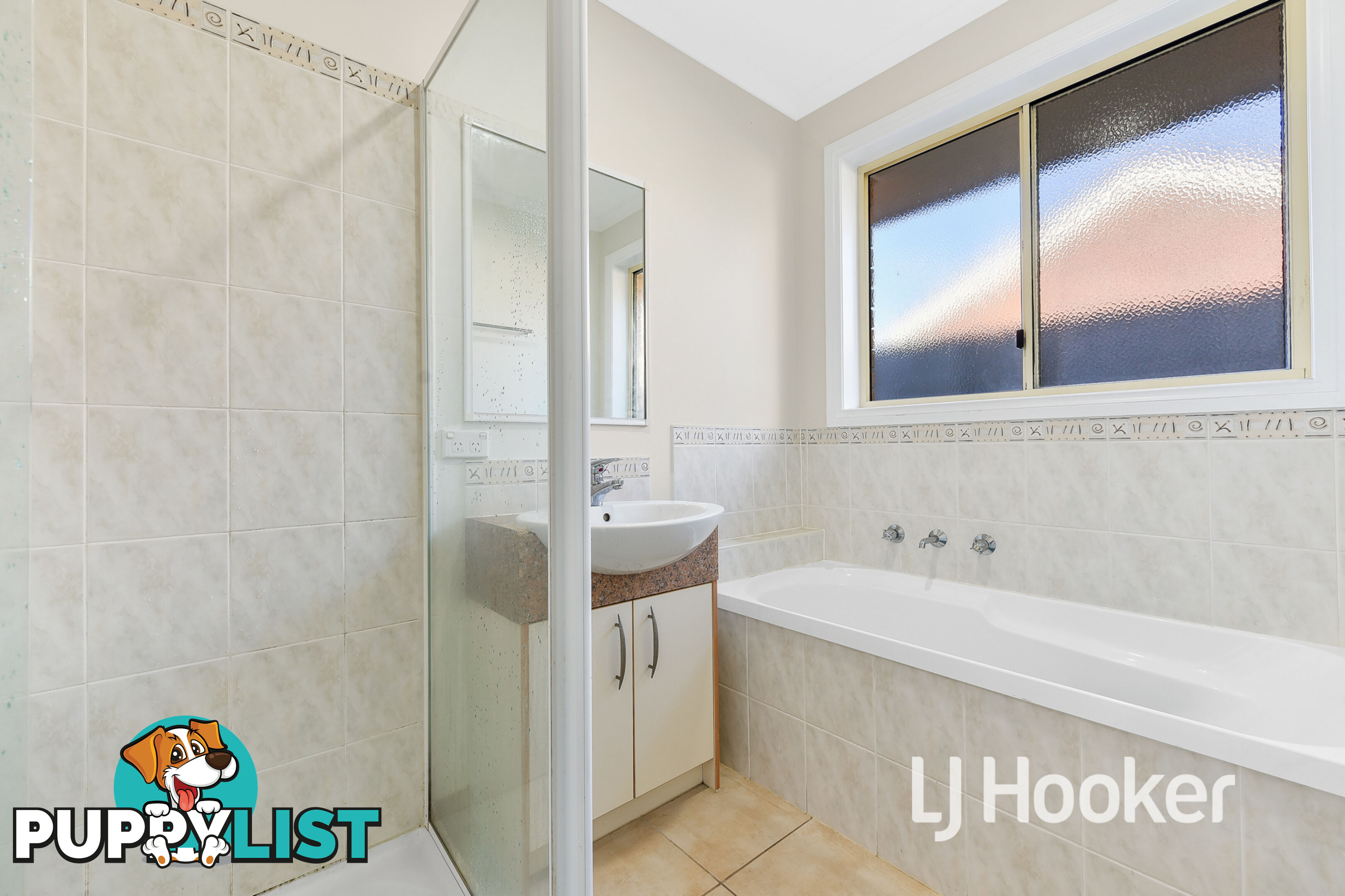 4/17 Linmac Drive HAMPTON PARK VIC 3976