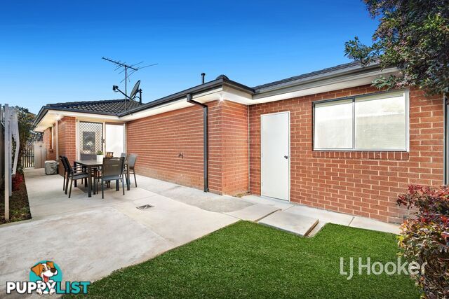 76 Strong Drive HAMPTON PARK VIC 3976