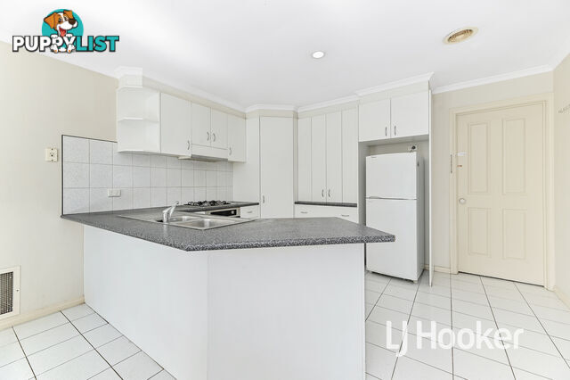 2/20 Robjant Street HAMPTON PARK VIC 3976