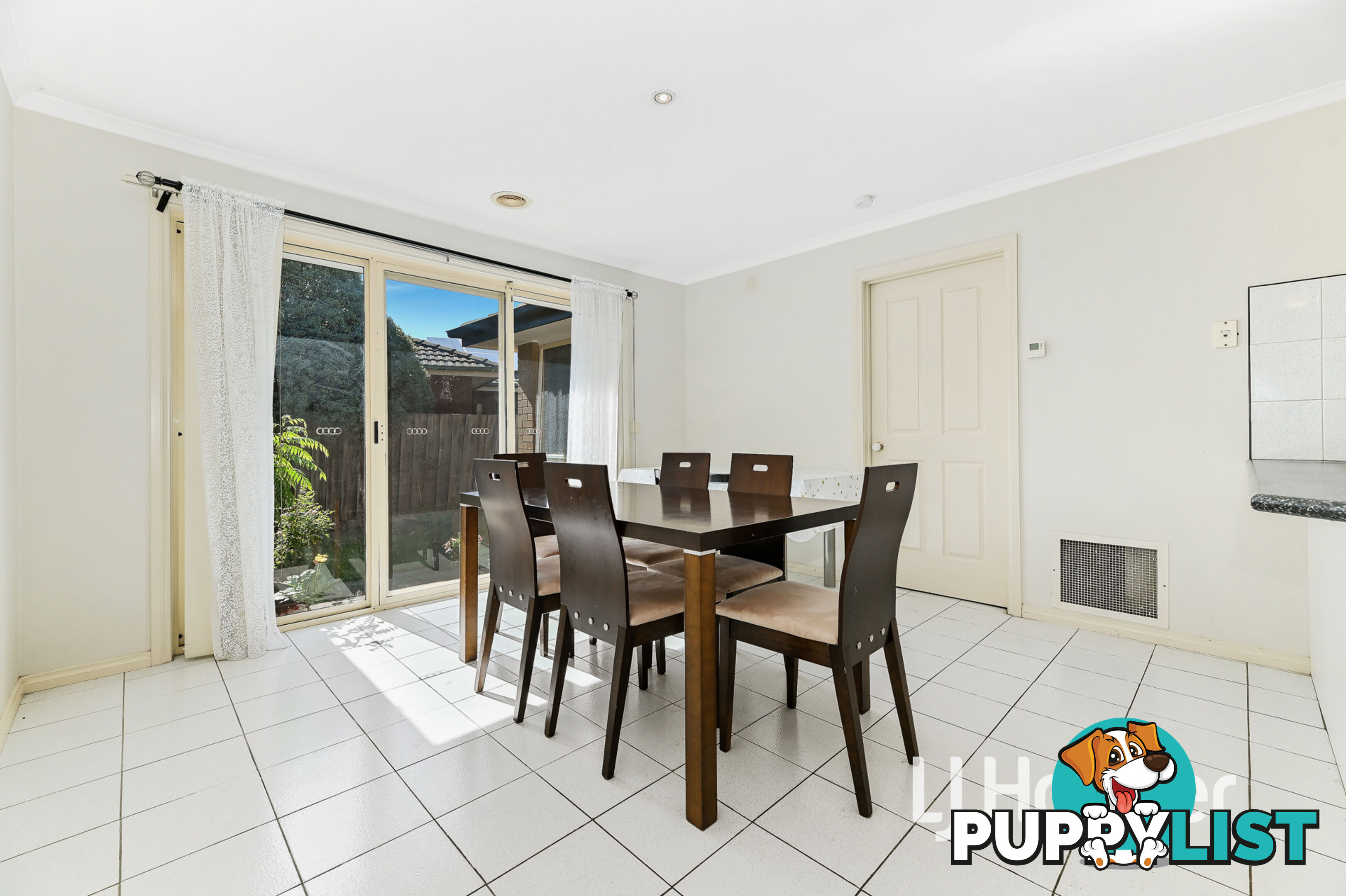 2/20 Robjant Street HAMPTON PARK VIC 3976