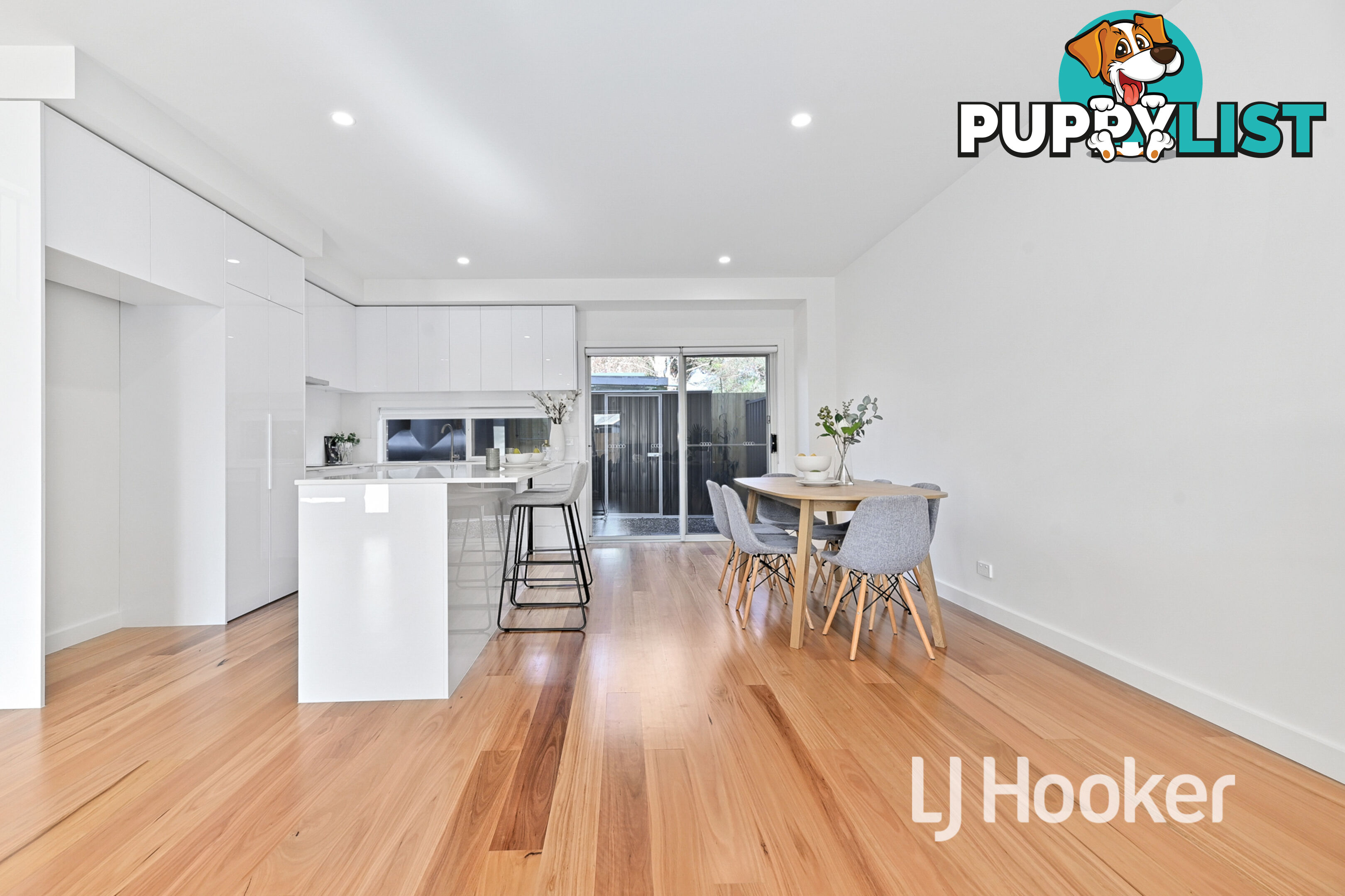 2/21 Green Valley Crescent HAMPTON PARK VIC 3976