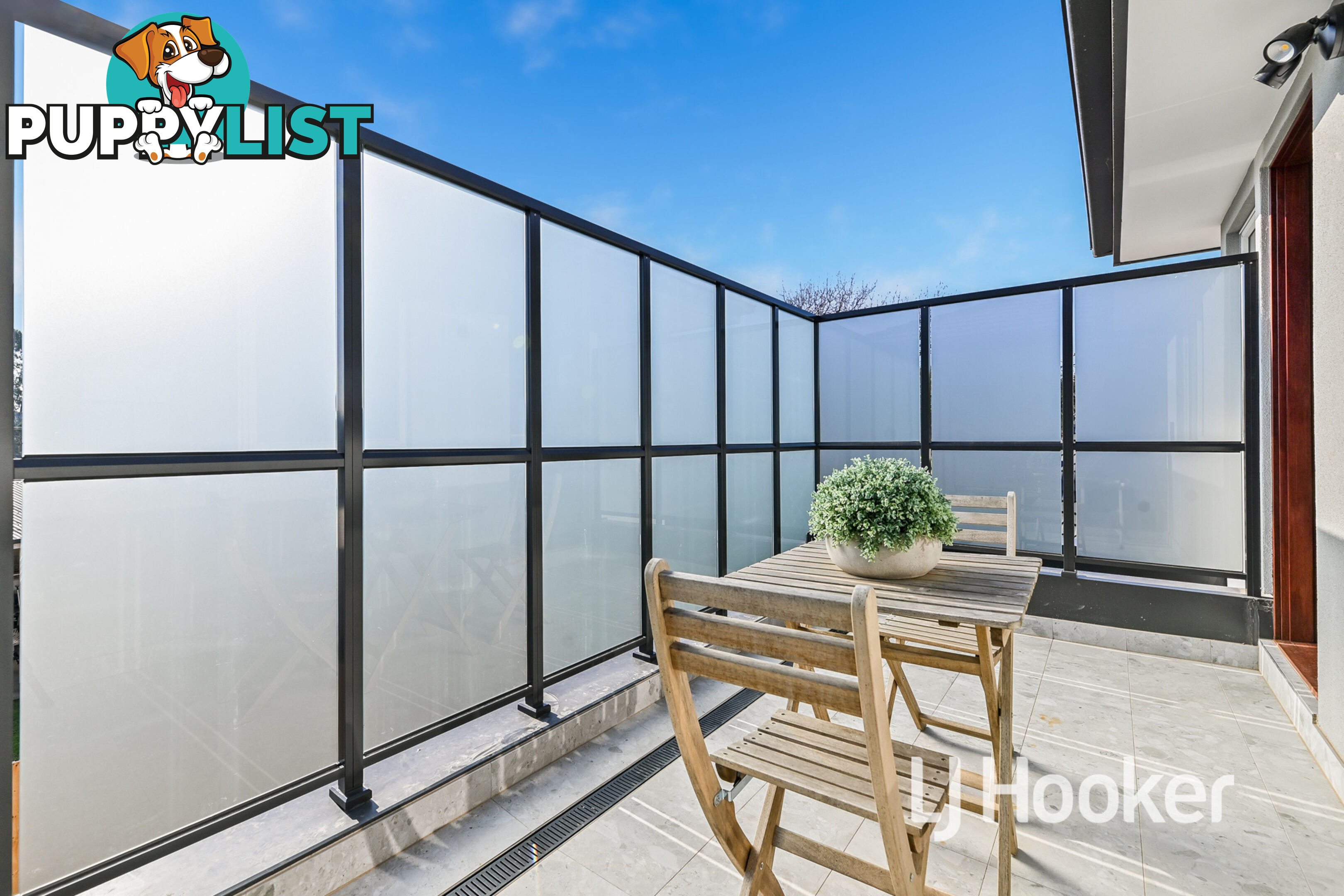 2/21 Green Valley Crescent HAMPTON PARK VIC 3976