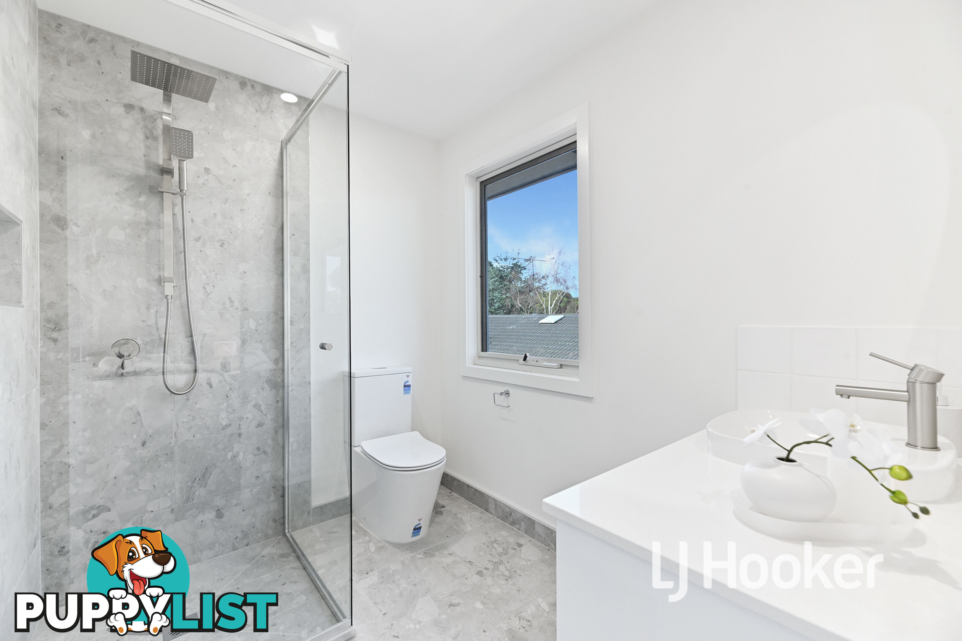2/21 Green Valley Crescent HAMPTON PARK VIC 3976