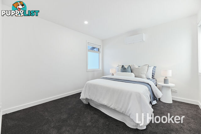 2/21 Green Valley Crescent HAMPTON PARK VIC 3976
