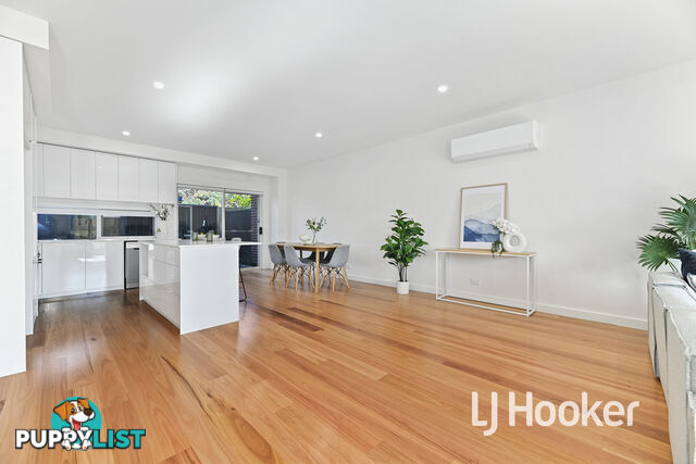 2/21 Green Valley Crescent HAMPTON PARK VIC 3976