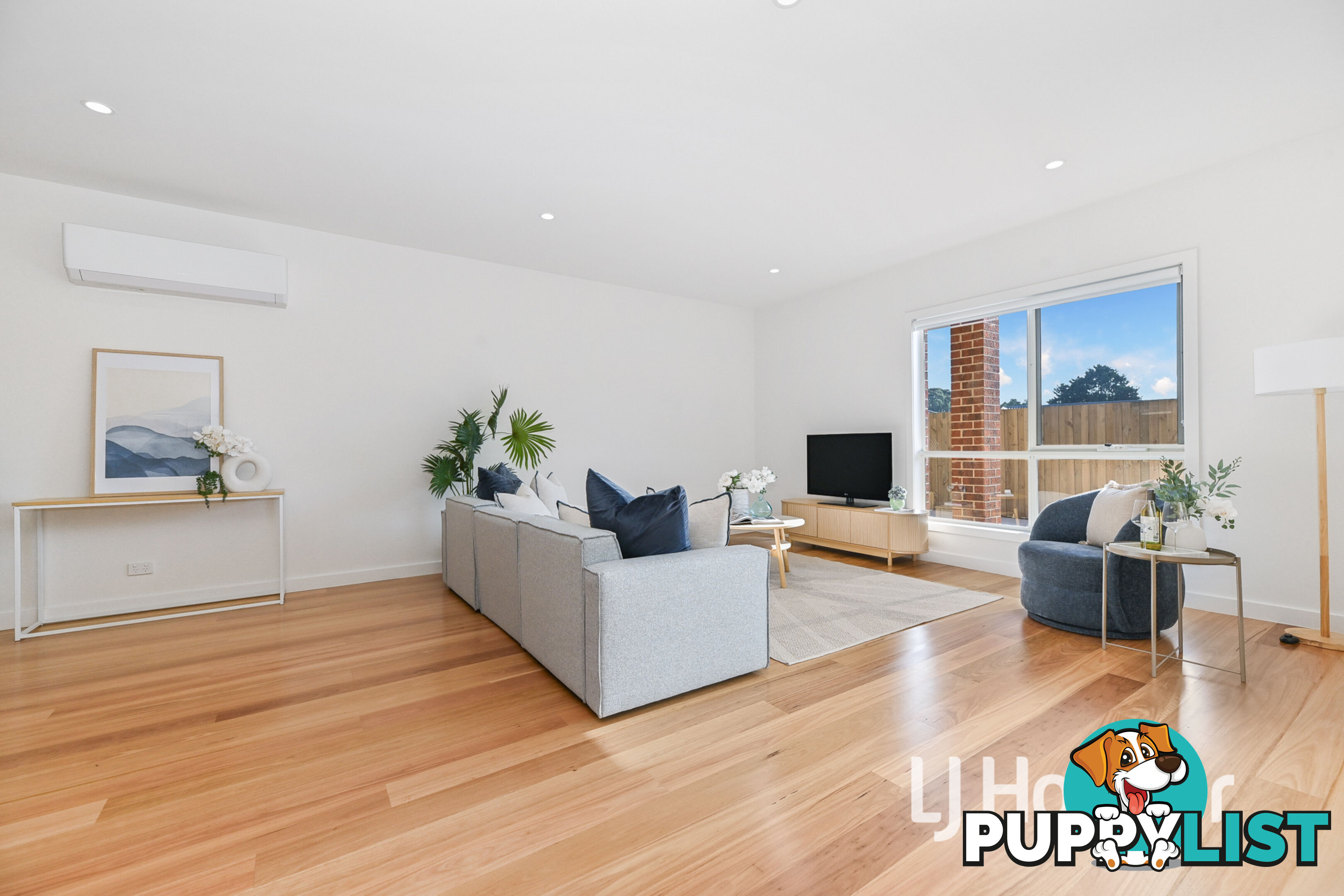 2/21 Green Valley Crescent HAMPTON PARK VIC 3976