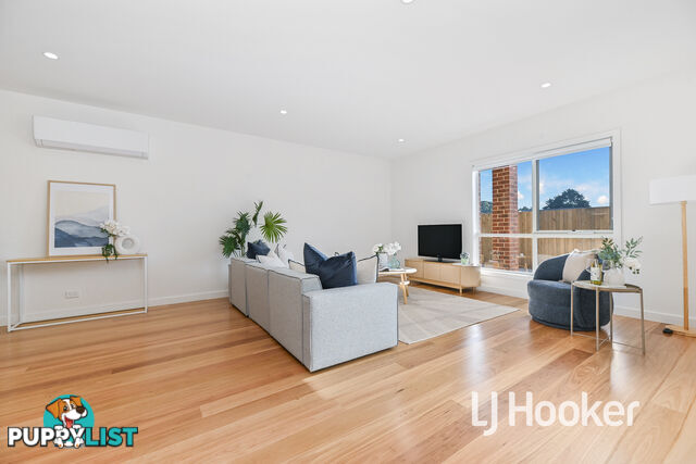 2/21 Green Valley Crescent HAMPTON PARK VIC 3976