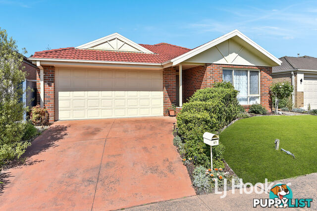 61 The Parkway PAKENHAM VIC 3810