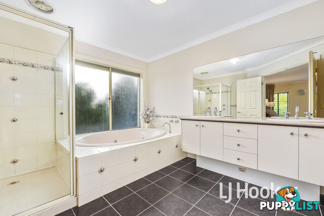 2 Kingsley Court LYNBROOK VIC 3975