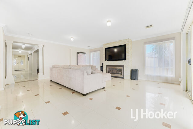 2 Kingsley Court LYNBROOK VIC 3975