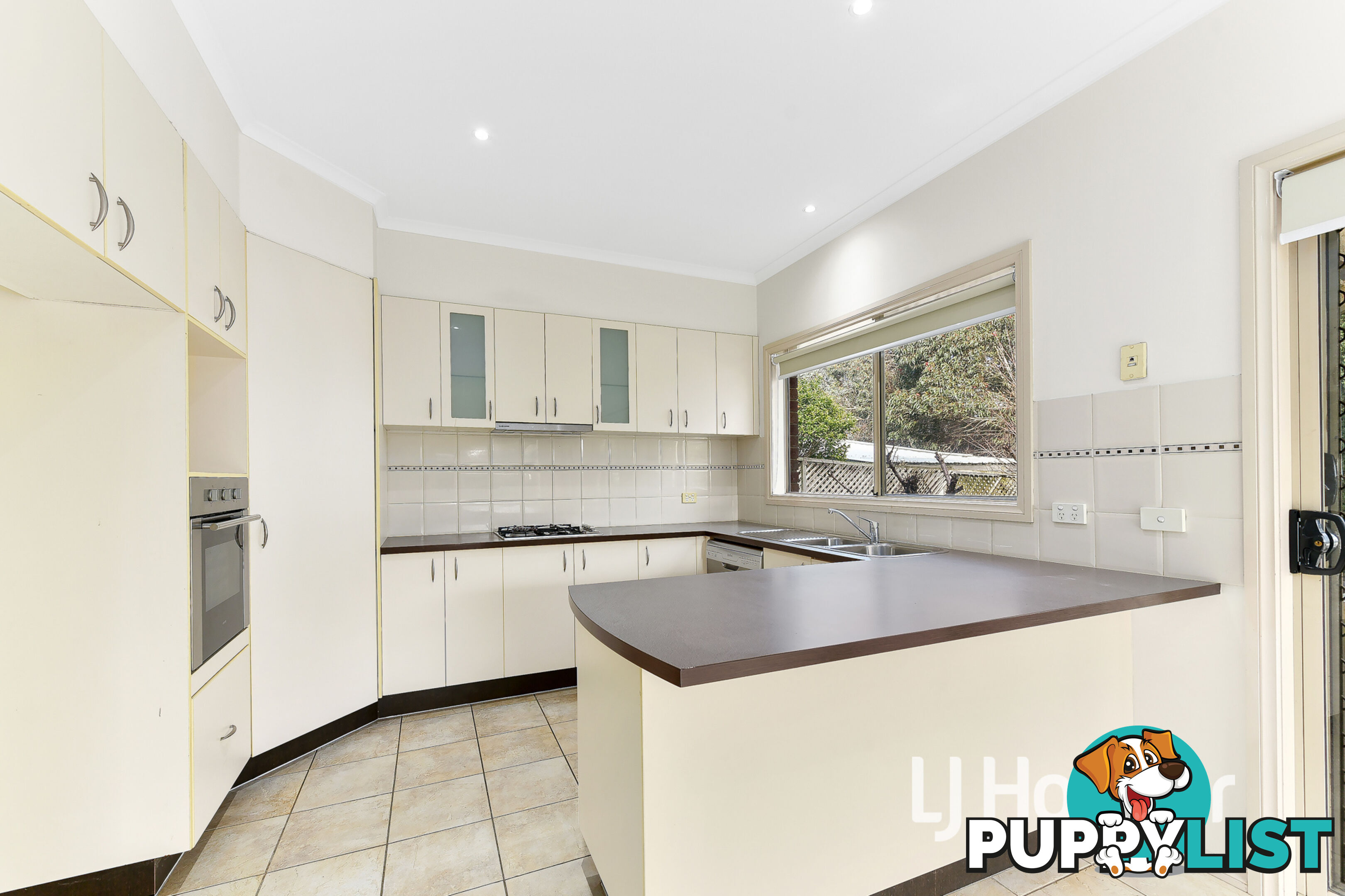 24 Yellowbox Crescent LYNDHURST VIC 3975