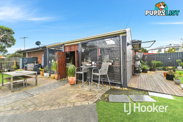 2 Dalvana Court HAMPTON PARK VIC 3976