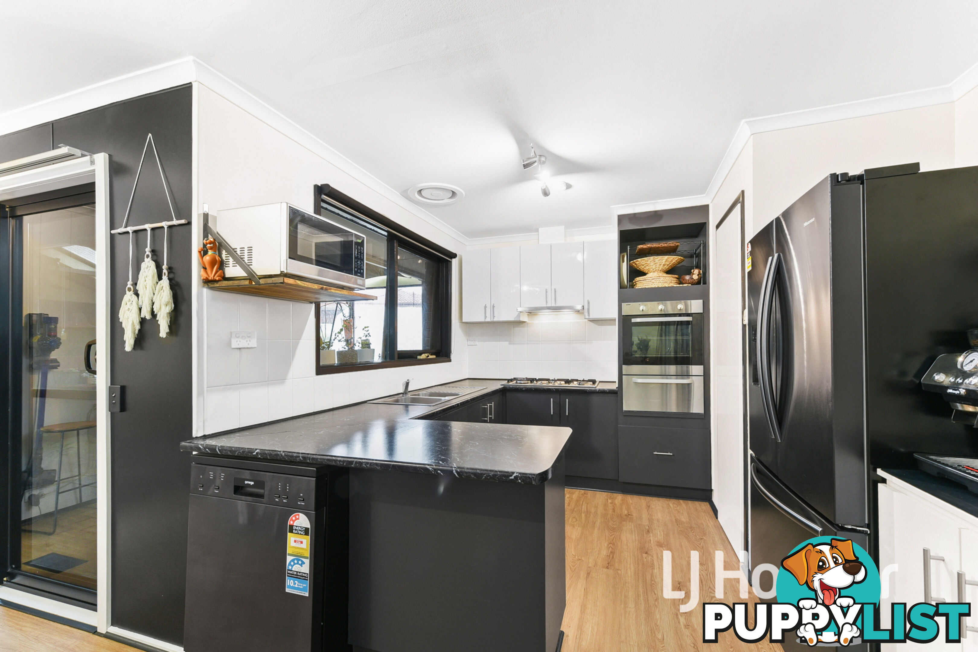 2 Dalvana Court HAMPTON PARK VIC 3976