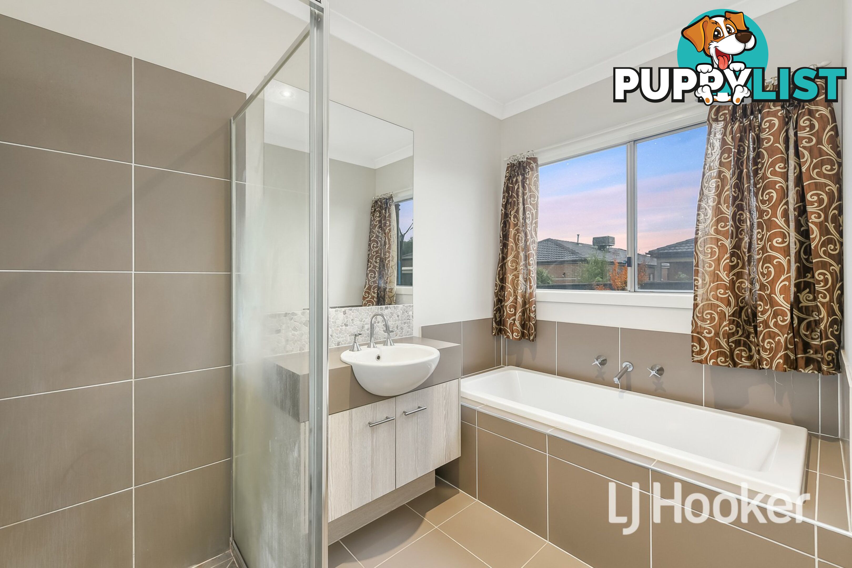 42. Datura Avenue CRANBOURNE NORTH VIC 3977