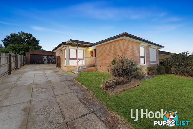12 Hallam Road HAMPTON PARK VIC 3976