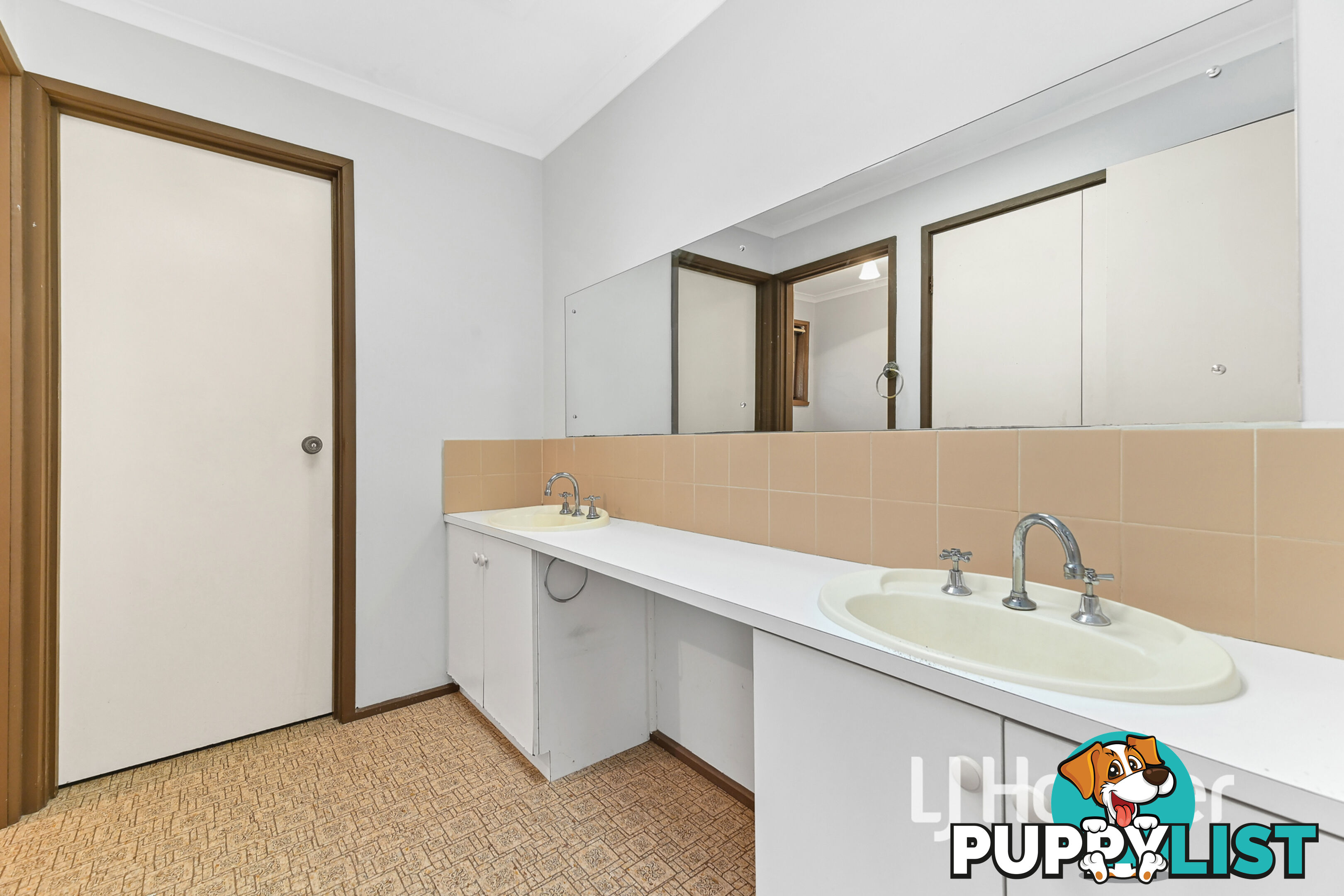 12 Hallam Road HAMPTON PARK VIC 3976