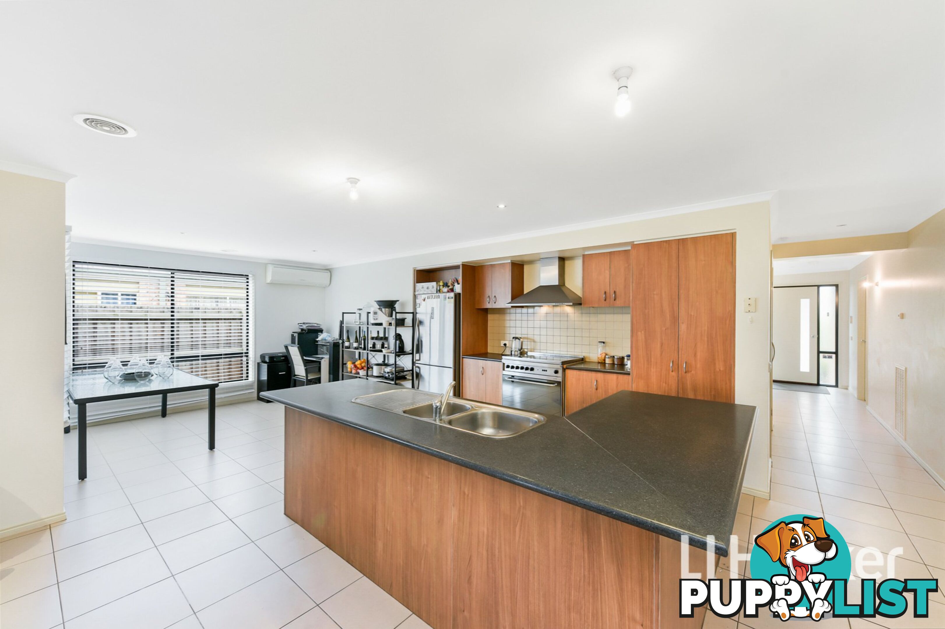 40 Taplan Crescent CRANBOURNE WEST VIC 3977