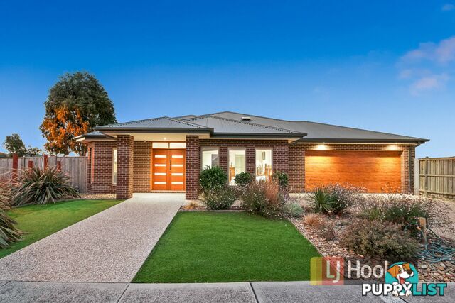 26 Skyline Way BERWICK VIC 3806