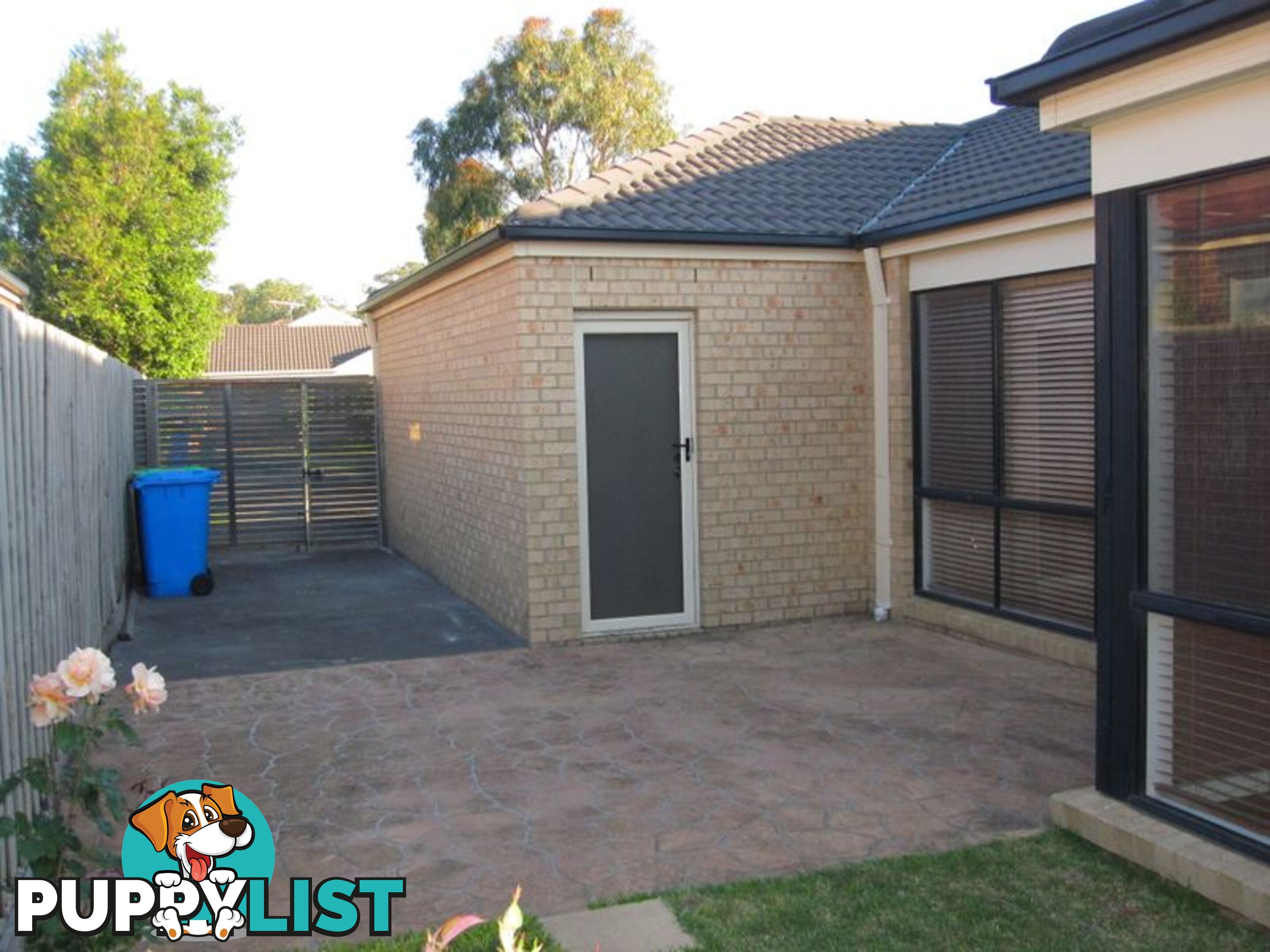 4 Dennis Close LYNBROOK VIC 3975