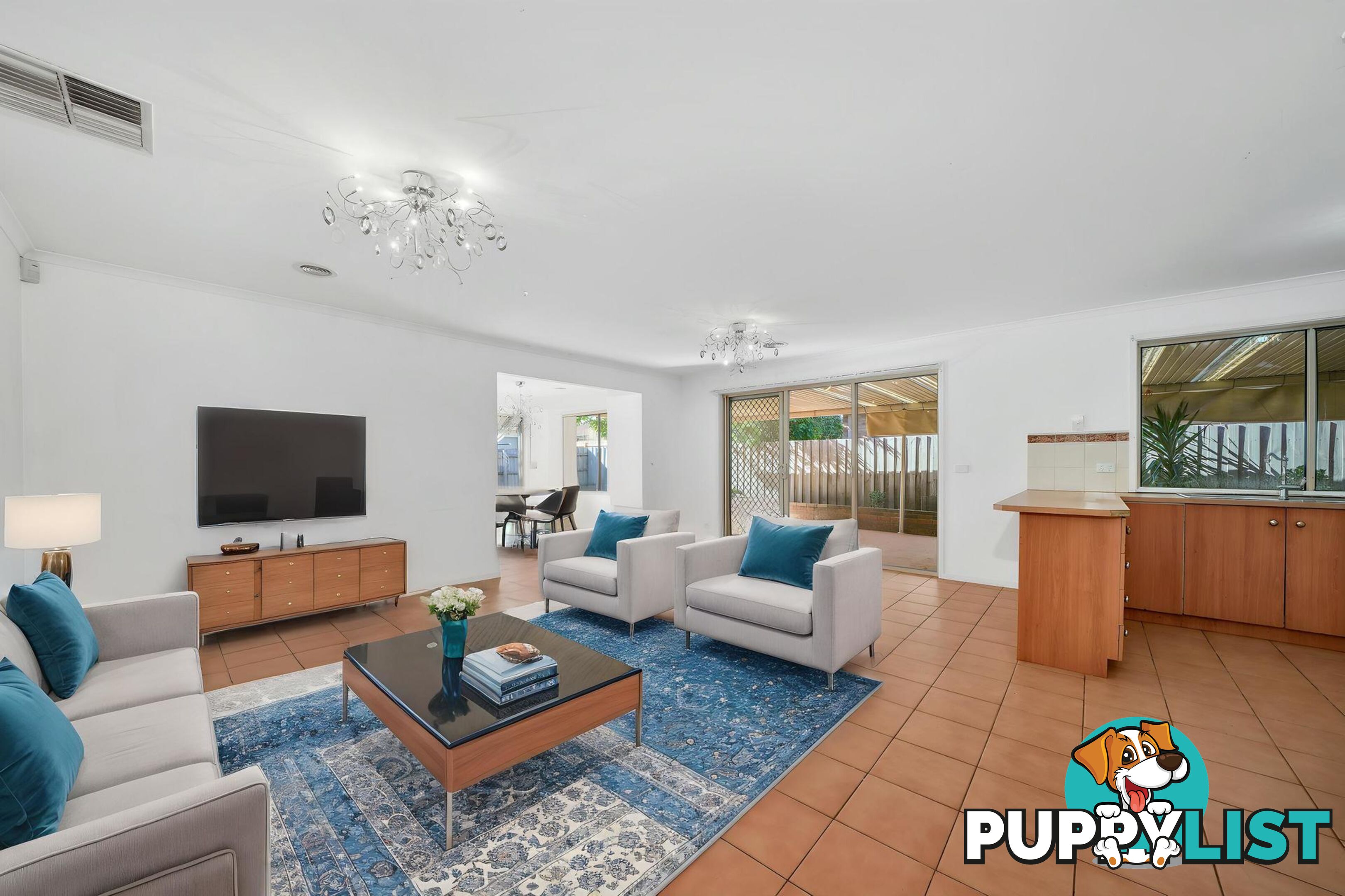 8 Slessor Avenue LYNBROOK VIC 3975