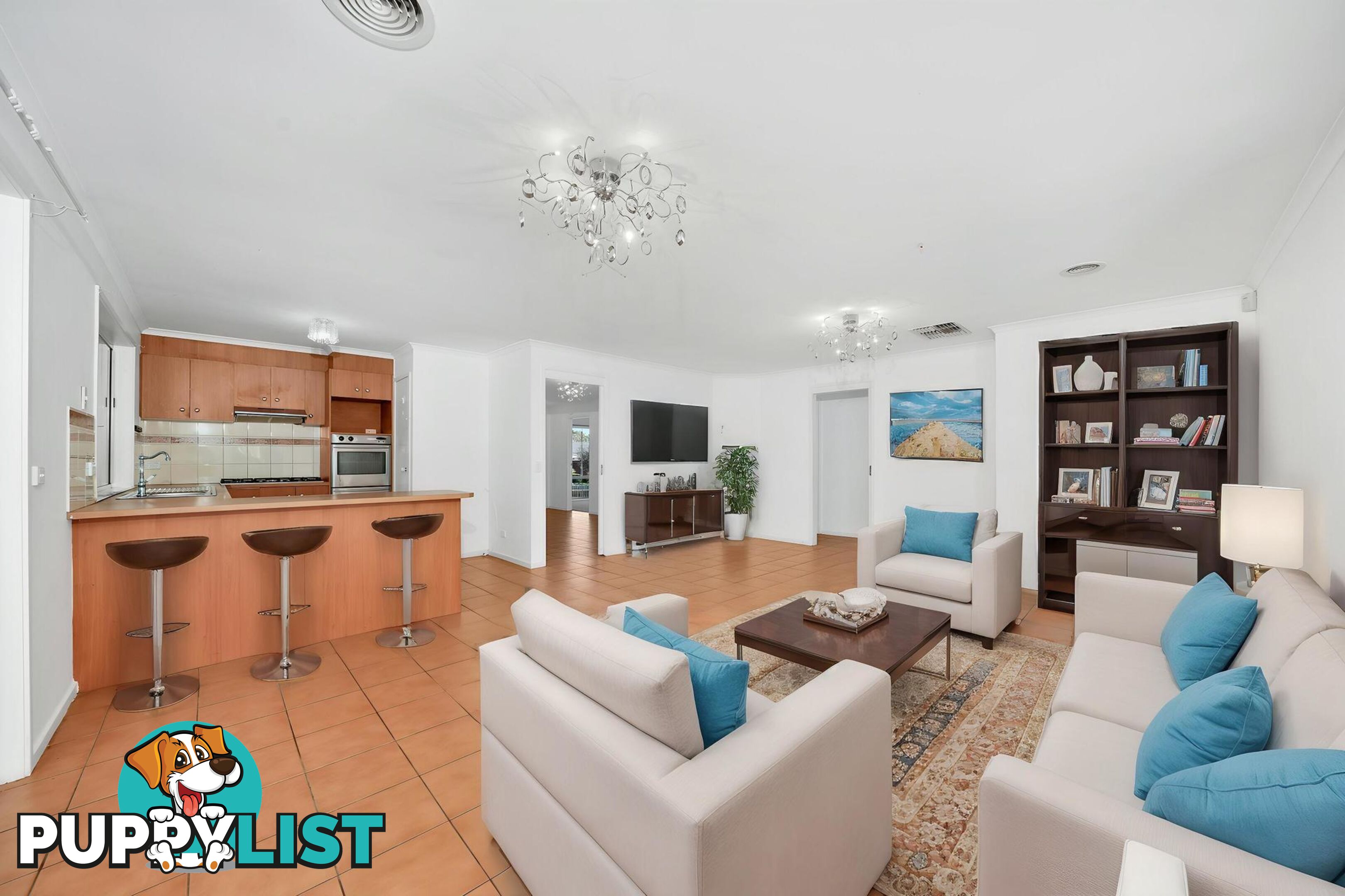 8 Slessor Avenue LYNBROOK VIC 3975
