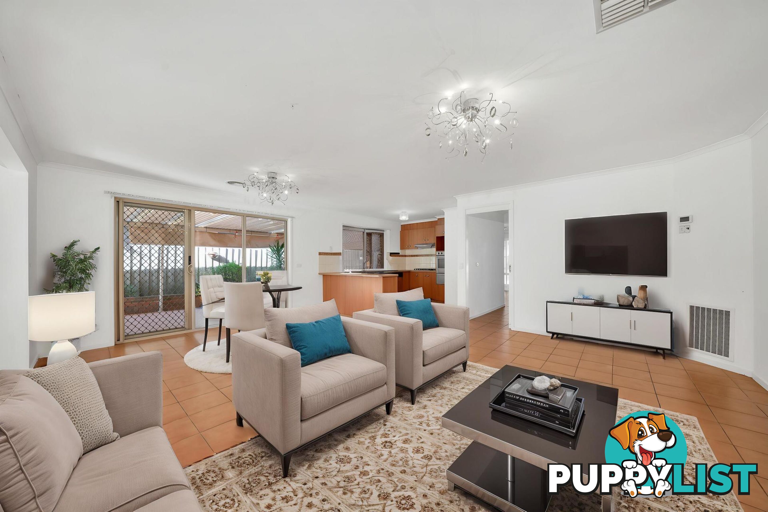 8 Slessor Avenue LYNBROOK VIC 3975