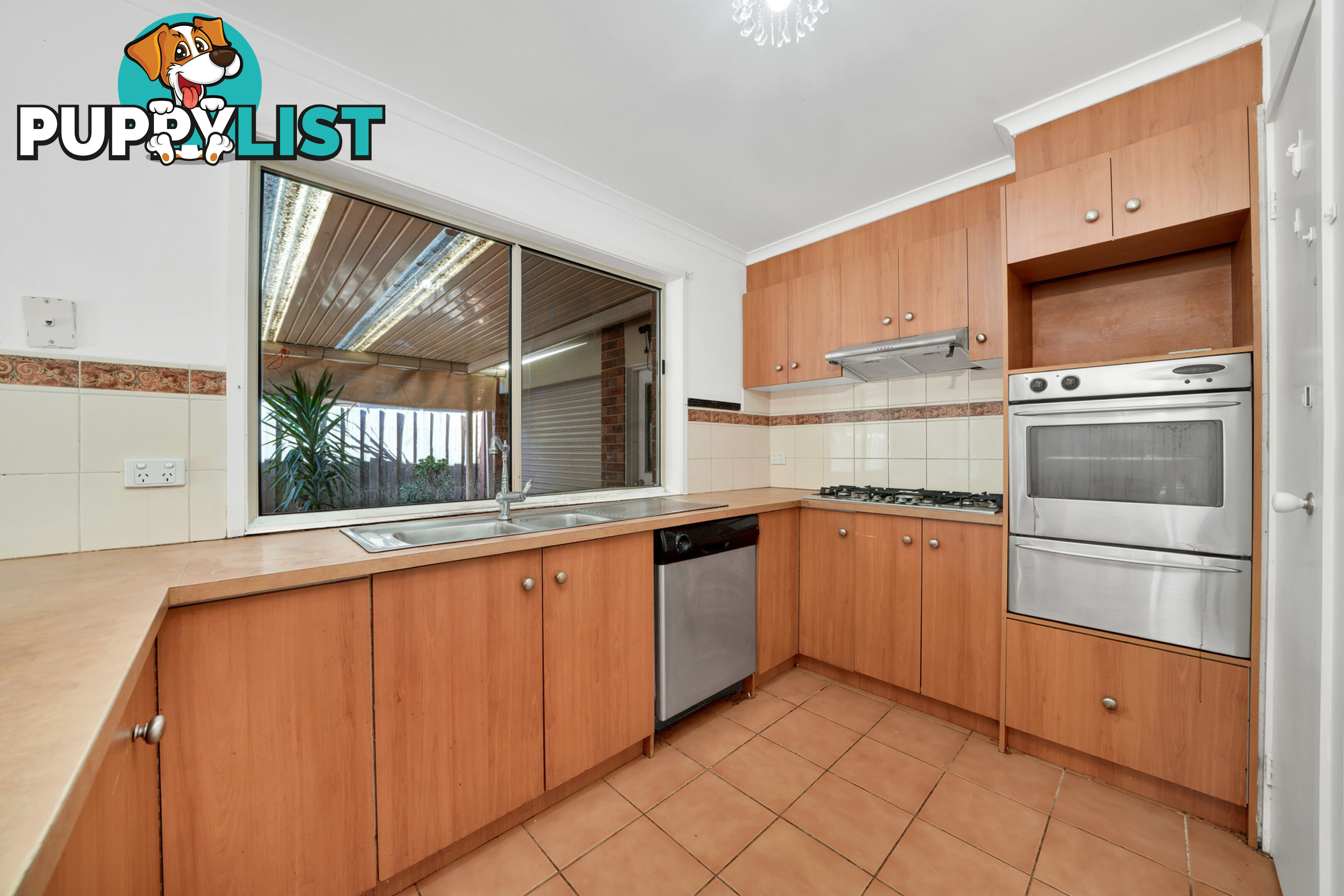 8 Slessor Avenue LYNBROOK VIC 3975