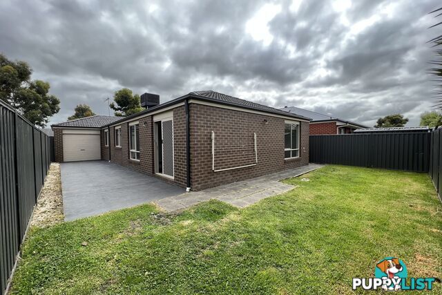 45 Elmslie Drive CRANBOURNE EAST VIC 3977