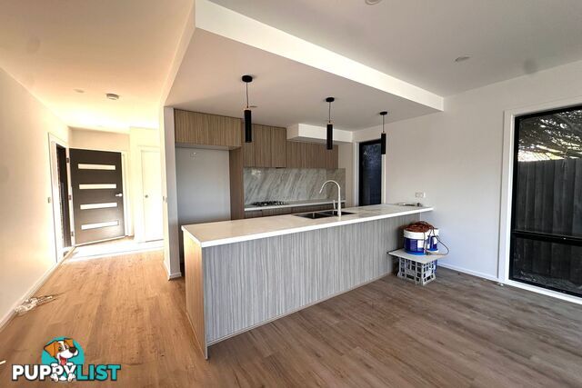 3/126 Oaktree Drive HAMPTON PARK VIC 3976