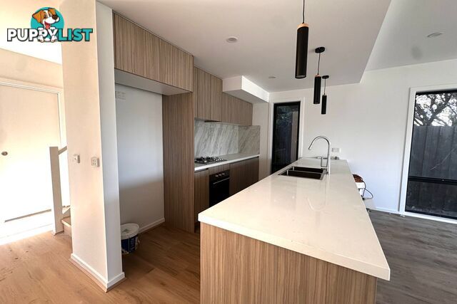 3/126 Oaktree Drive HAMPTON PARK VIC 3976