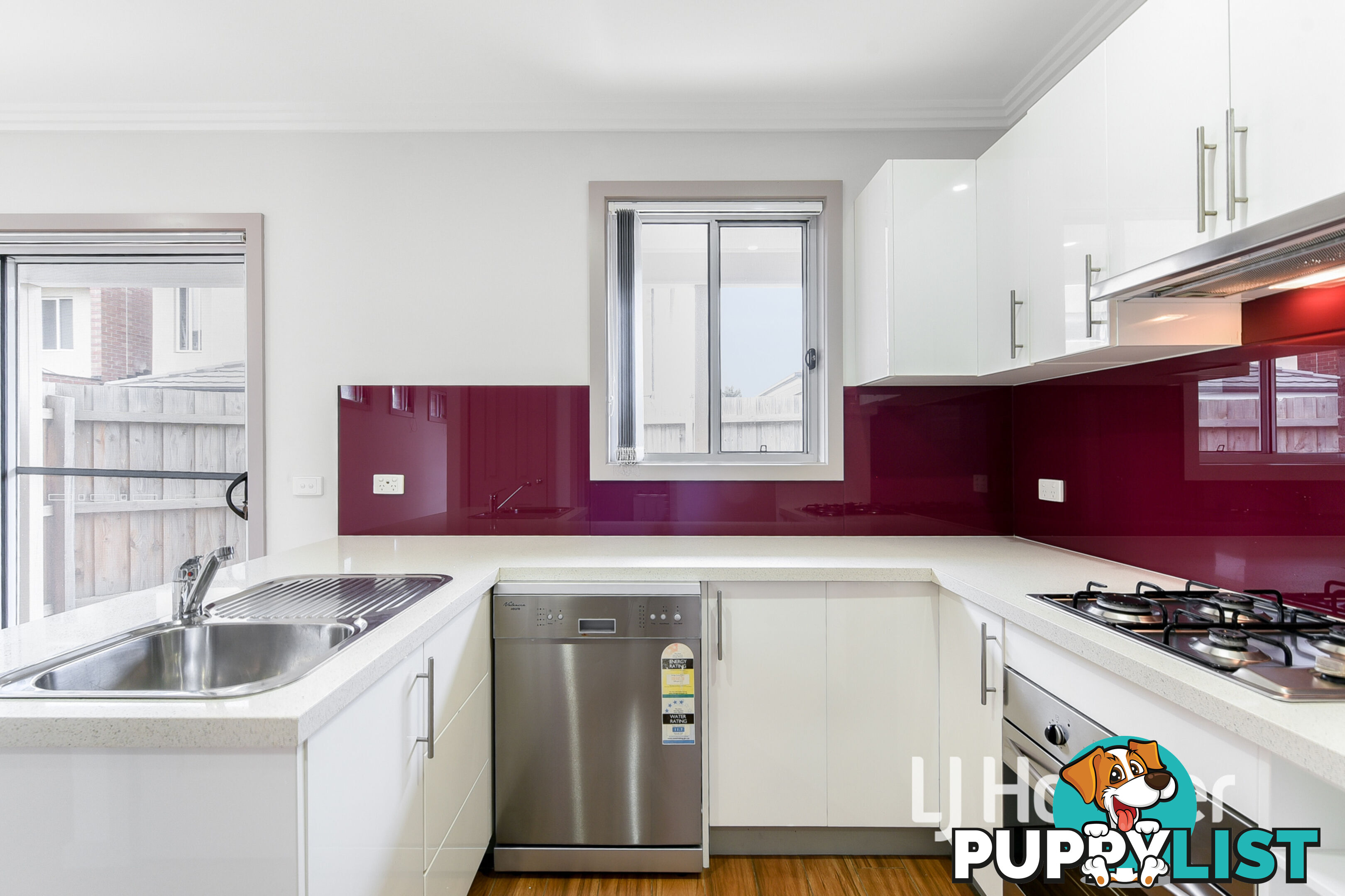 4 Ashford Close HAMPTON PARK VIC 3976