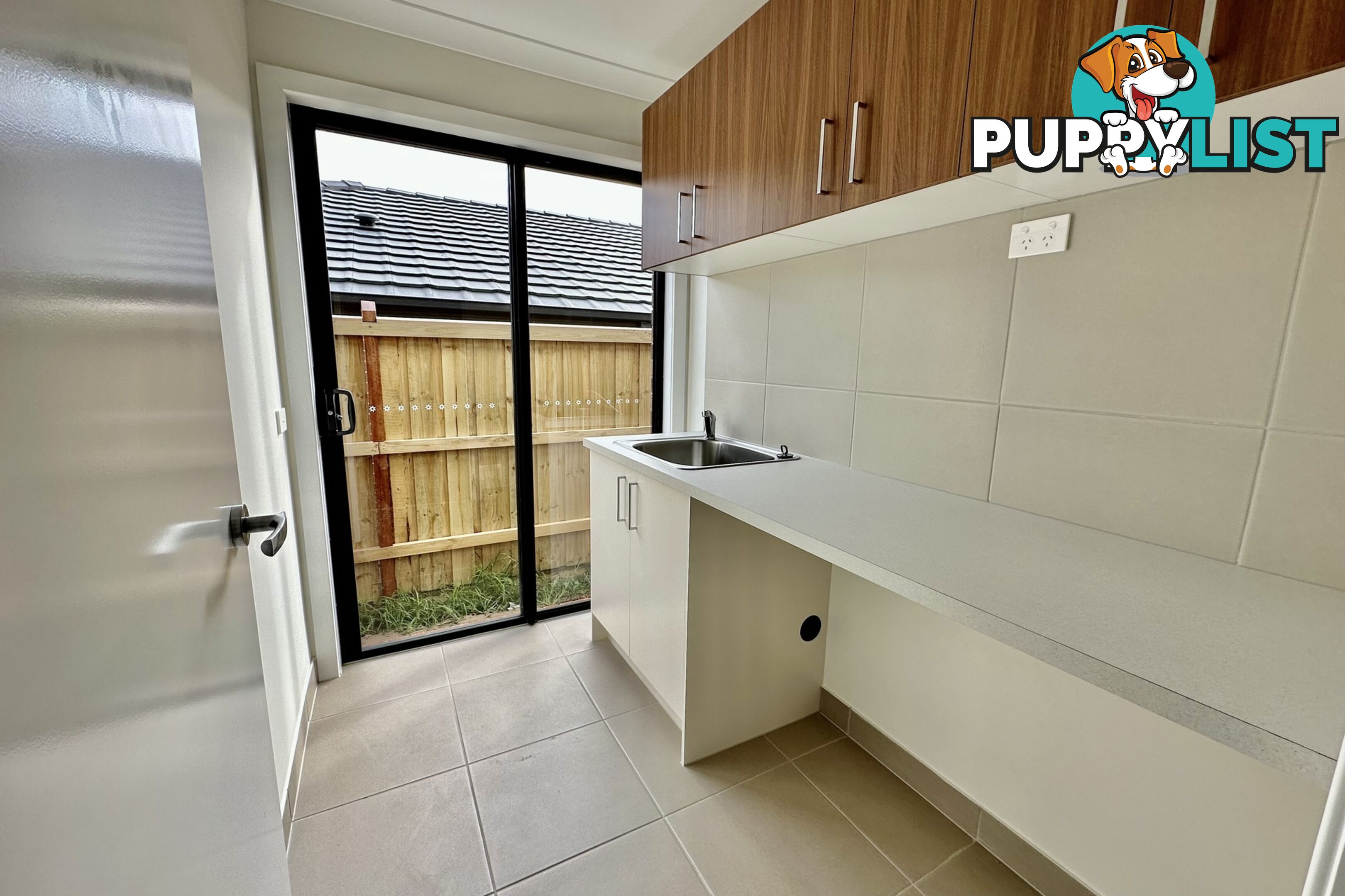 17 Laurieston Way CRANBOURNE SOUTH VIC 3977